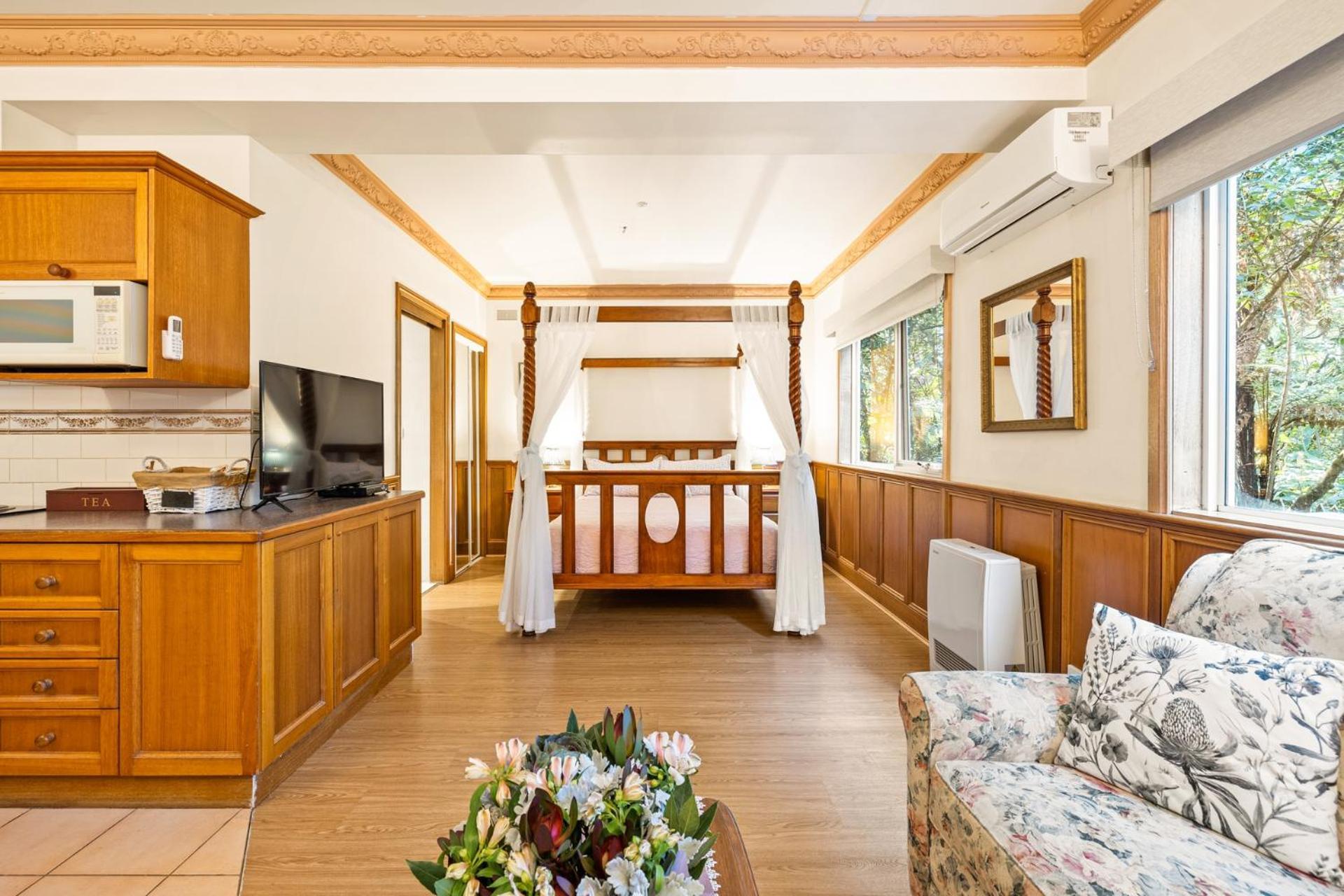 Arnica Views Summit Retreat Bed & Breakfast Mount Dandenong Ngoại thất bức ảnh