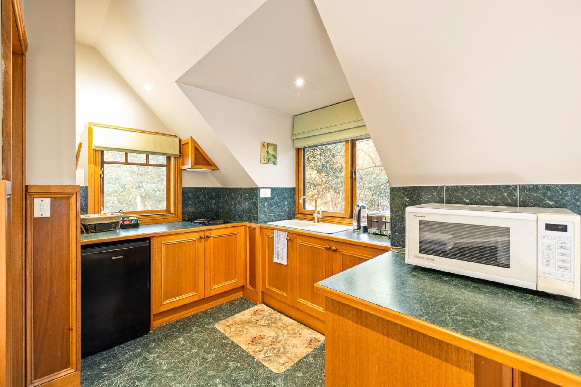Arnica Views Summit Retreat Bed & Breakfast Mount Dandenong Ngoại thất bức ảnh