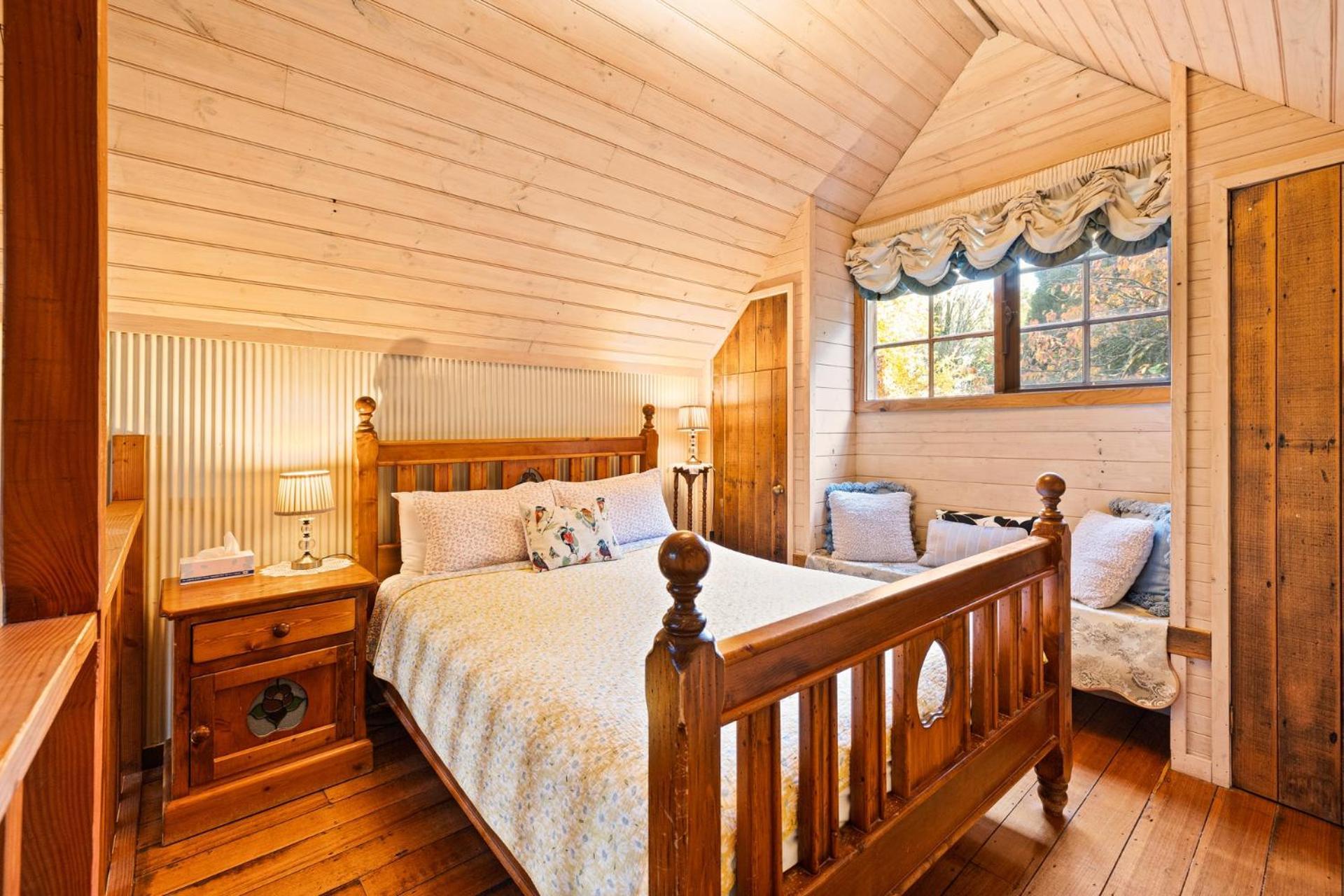 Arnica Views Summit Retreat Bed & Breakfast Mount Dandenong Ngoại thất bức ảnh